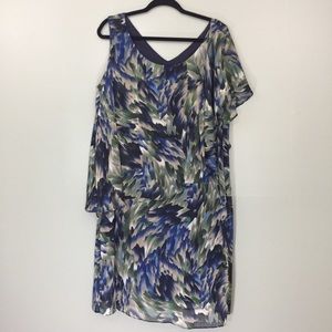 5 for $25🎉 💐 Drape sleeve dress